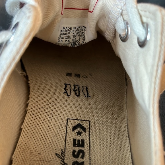 Converse Chuck 70 Low Top Cream Sneakers Women’s 7.5 Men’s 5.5 - Picture 5 of 5